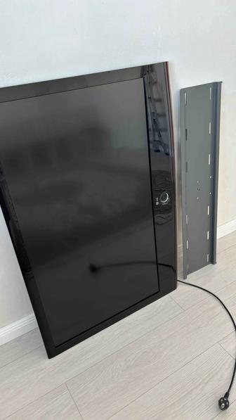 Срочно!!! Телевизор LG