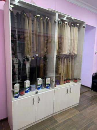 Витринный шкаф