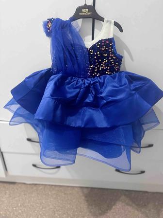 Продам новое платье на девочку