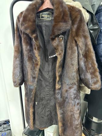 Шубы б/у по низкой цене