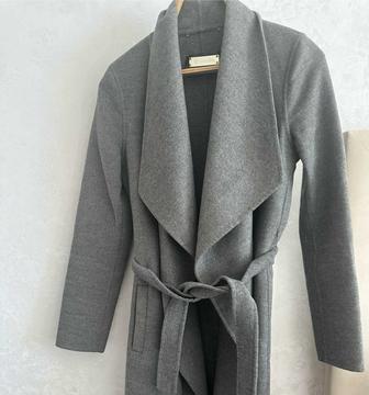 Продам пальто Massimo dutti