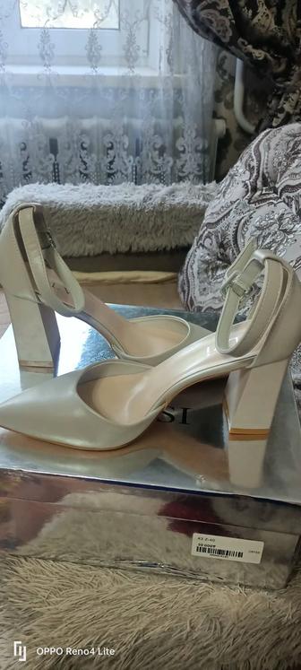 Продам туфли