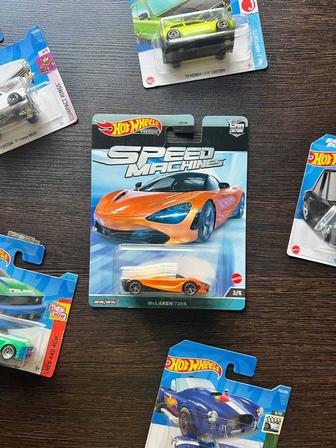 Hotwheels Premuim Хотвилс модель McLaren 720S