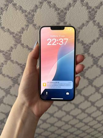 iPhone 13 в отличном состоянии