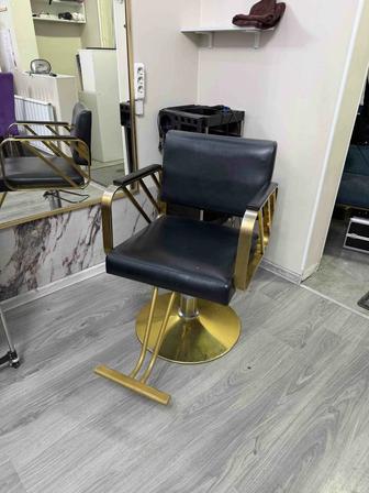 Парикмахерские кресла