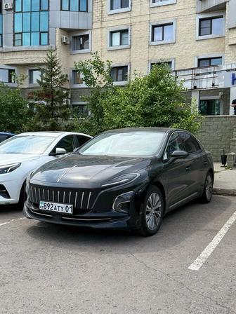 Hongqi E-QM5 в аренду Астана / Прокат машин