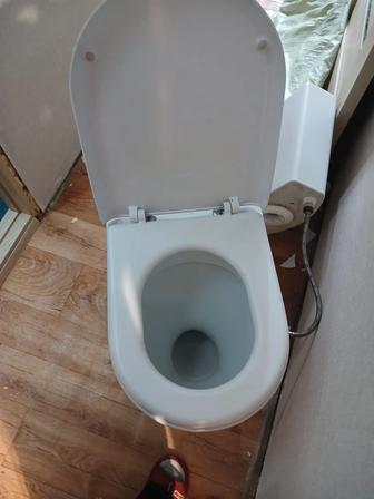 Отдам даром унитаз