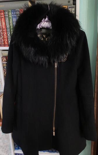 Продам пальто дизайнерское производство Италия