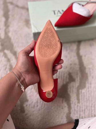 Туфли сатылады новый 10мын тенге 35 размер