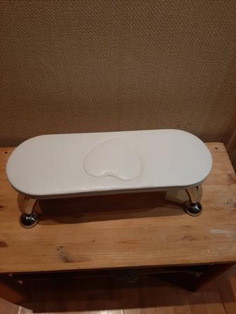 Подлокотник для маникюра