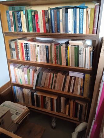 Полки для книг
