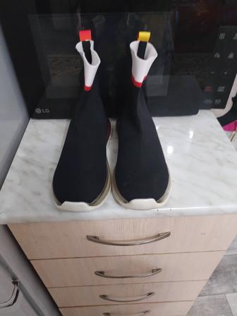 Продам кросовки