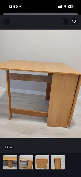 Раскладкой стол и табуретки