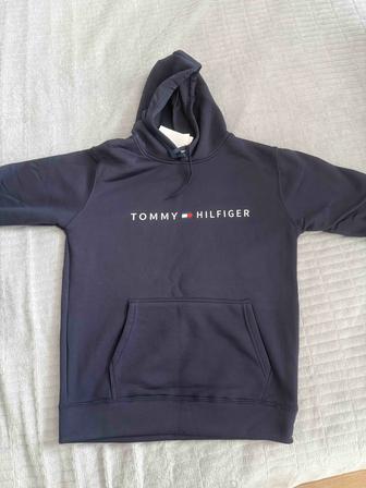 Новый спортивные костюмы Tommy Hilfiger (синий, черный). Размер М,