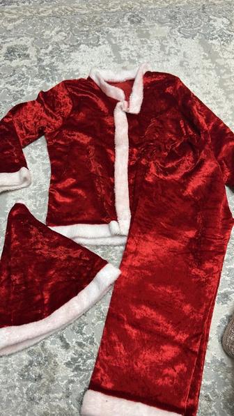 Продам костьюм санты