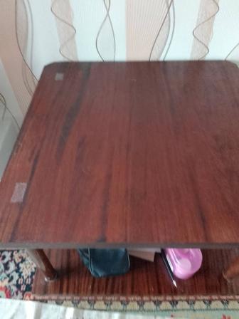 Продам журнальный стол