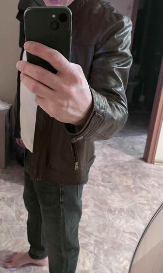 Продам кожаную куртку