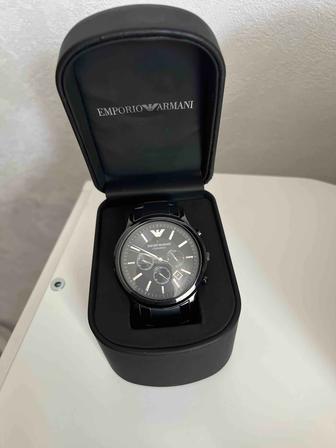 Мужские часы бренда Armani
