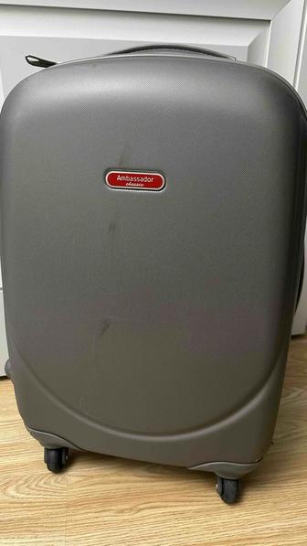 Чемодан Ambassador размер S
