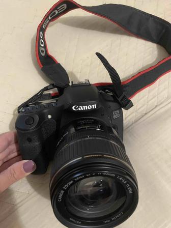 Продам фотоаппарат CANON EOS 60 D