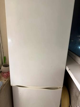 Продается холодильник