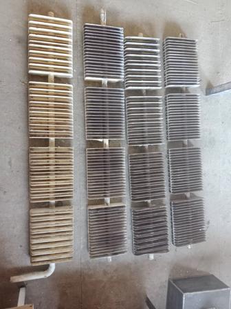 Батарей сатылады 4 штук бар