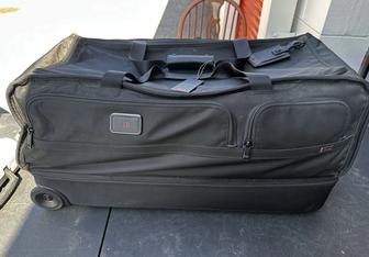 Tumi Alpha 2 максимум места и надежности в одном чемодане!