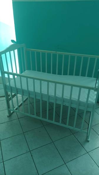 Манеж с матрасом