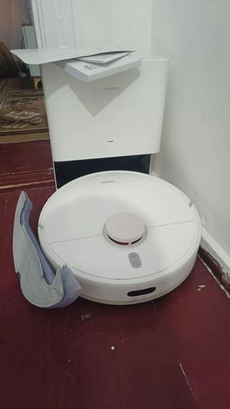 Продам робот пылесос