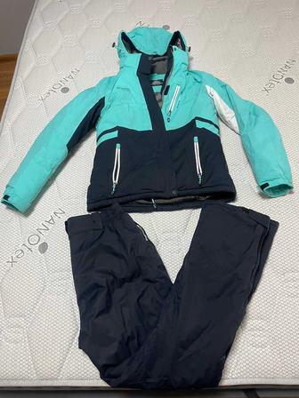 Продам горнолыжный костюм