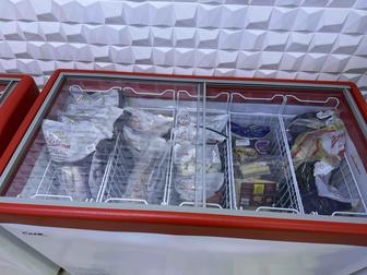 Продам один витринный холодильник Ариада и Продам морозильник Снеж5сеточный