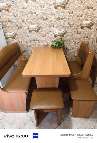 Кухонный стол