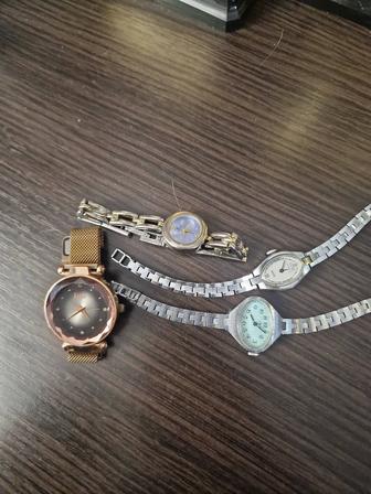 Продаю часы б/у механические