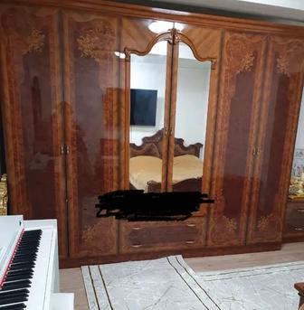 Спальный гарнитур