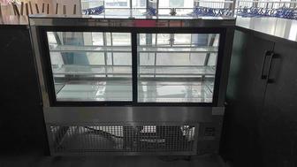 Продам витражный холодильник новый
