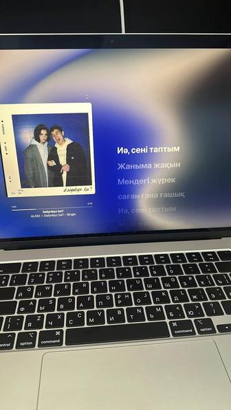 Ноутбук Apple MacBook Air 15 2023 15.3 / 8 Гб / SSD 256 Гб / macOS / MQKR3