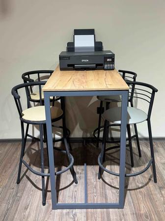 Барный стол с 4 стульями