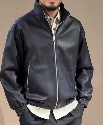 Продам кожаную куртку новую