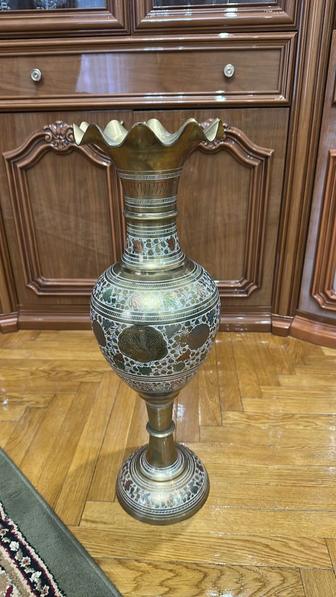 Кувшин декоративный