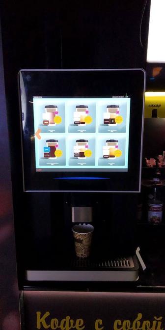 Продам кофе машину LE307A