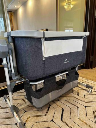 Продам детскую кроватку-люльку Ining Baby
