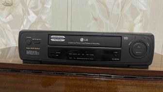 Видеомагнитофон