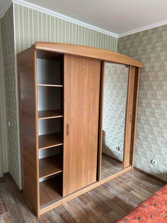 Продам шкаф