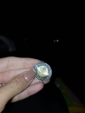 Продам монету
