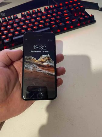 Продам iphone 7