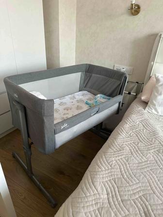 Продам кроватку Joie и кокон zevushka