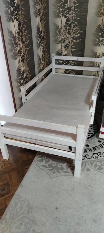 Продам детскую кровать.