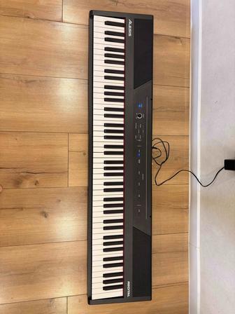 Цифровое пианино Alesis Recital