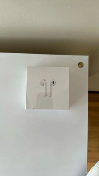 Apple AirPods 2