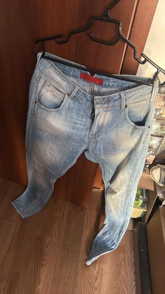 Джинсы синие стильные